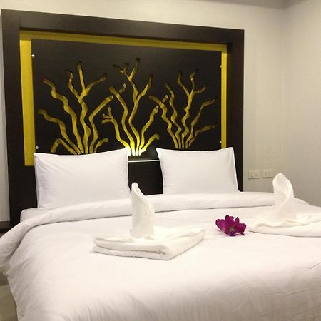 Patong The Silk Hill Hotel מראה חיצוני תמונה