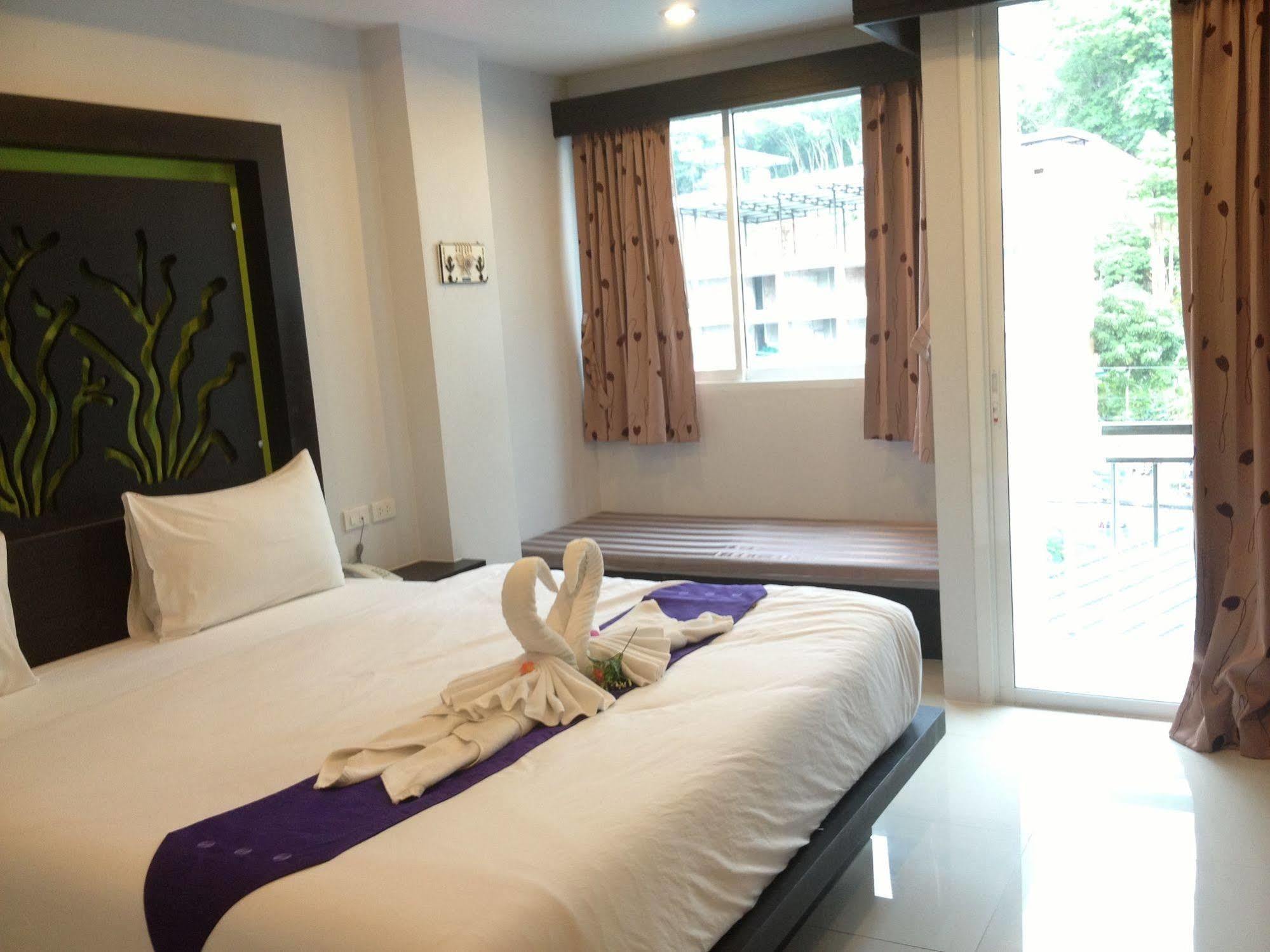 Patong The Silk Hill Hotel מראה חיצוני תמונה